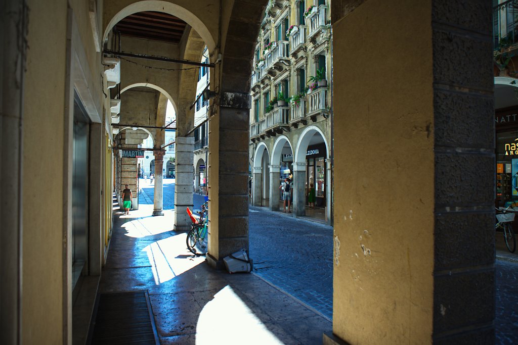 2R4A6834.jpg