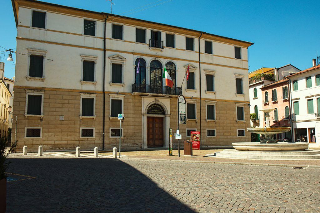 2R4A6974.jpg
