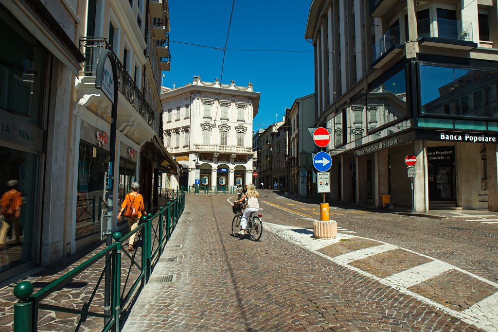 2R4A6982.jpg