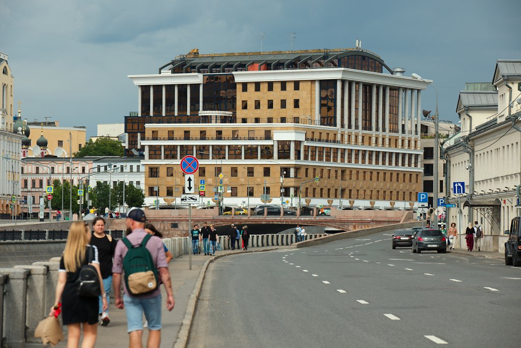 2R4A3355.jpg