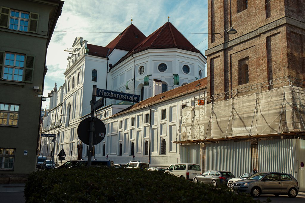 2R4A9484.jpg
