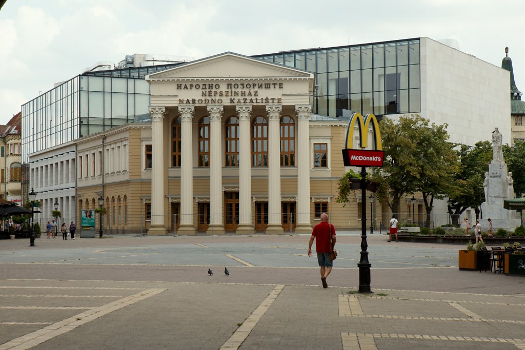 2R4A2537.jpg